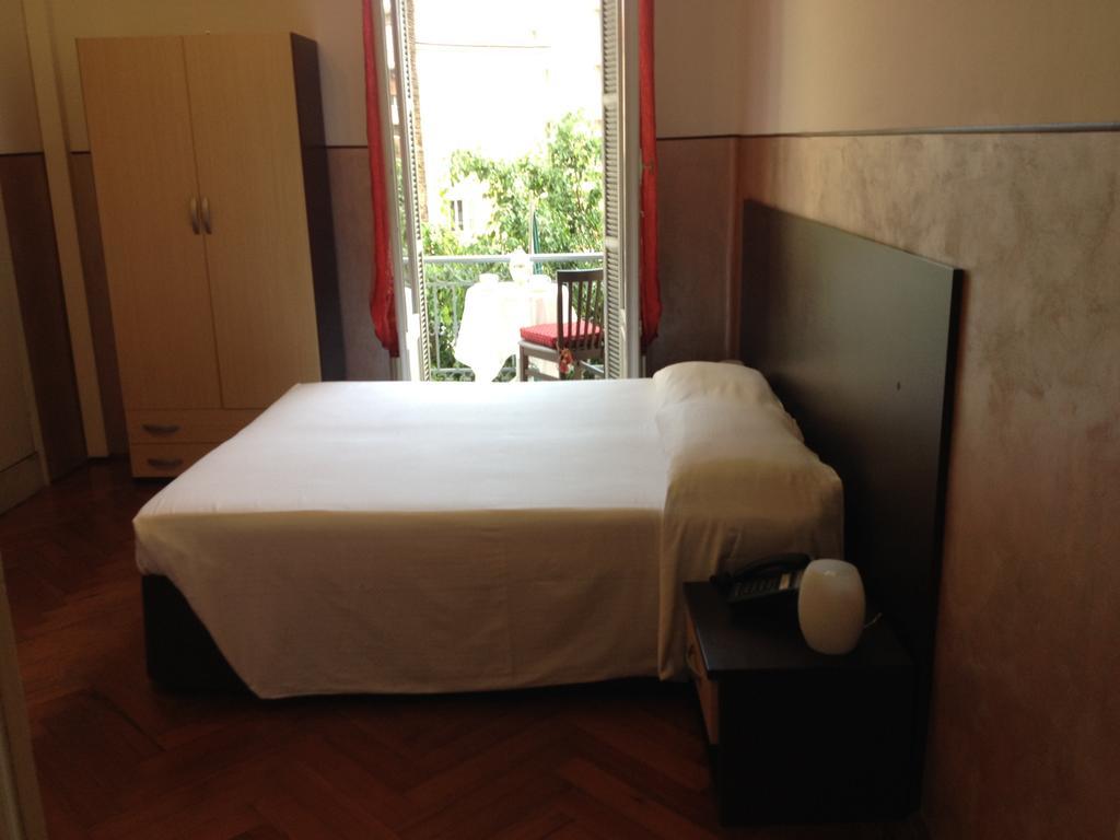 Hotel Liberty Sanremo Oda fotoğraf